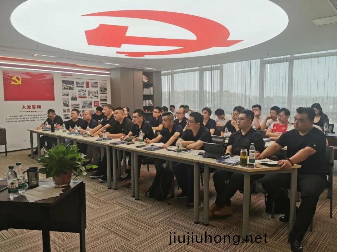 大禹電氣(qi)組糰(tuan)赴(fu)湖南中車(che)尚驅開(kai)展培訓交流(liu)活動